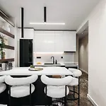 Noemi Luxury House *