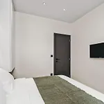 Noemi Luxury House Apartman